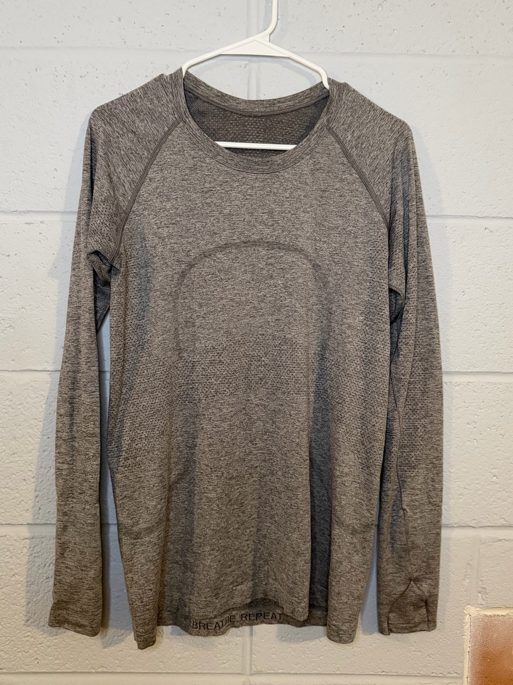 Lululemon Swiftly Tech Long-Sleeve Shirt Hip Length